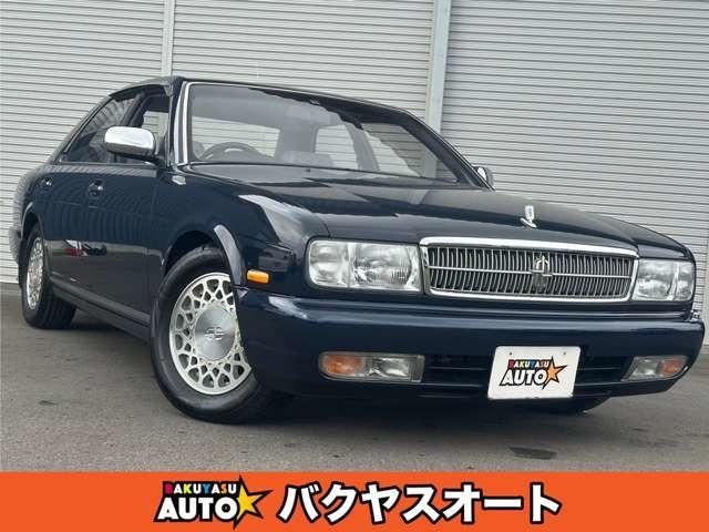 スタイリッシュなデザインと力強い走りが魅力的♪日産 セドリックハードトップ!!