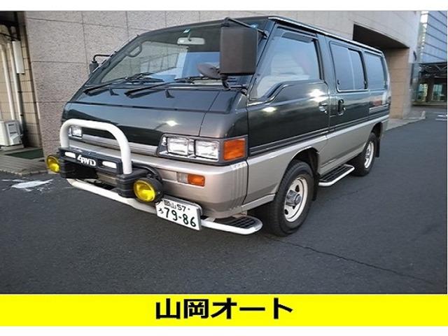 エクシード!ディーゼル!ターボ!4WD!5MT!エアコン!パワステ!3列シート7人乗り!グリル...